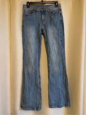 J. Galt Women’s Blue Jeans Size Small 23261.  Flared bottom